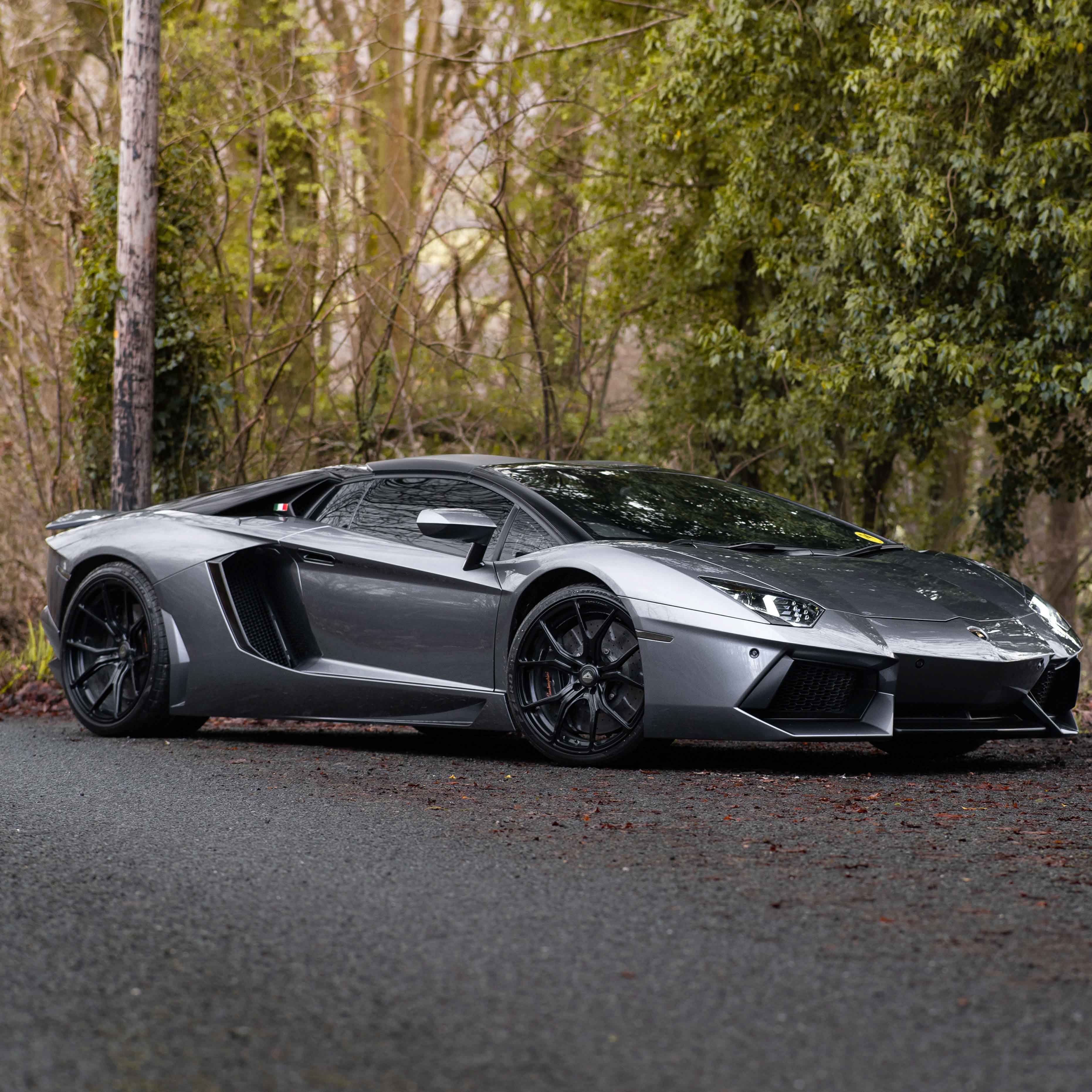 2016 LAMBORGHINI AVENTADOR JM-1000 TWIN TURBO V12 ROADSTER - 1 OF 2 IN